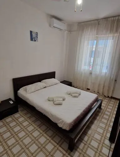 Casa Dante - Lido San Giovanni Gallpoli *